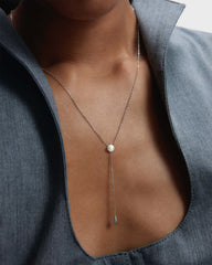 PDPAOLA Ogrlica Pearl Stella - srebrna - na modelu