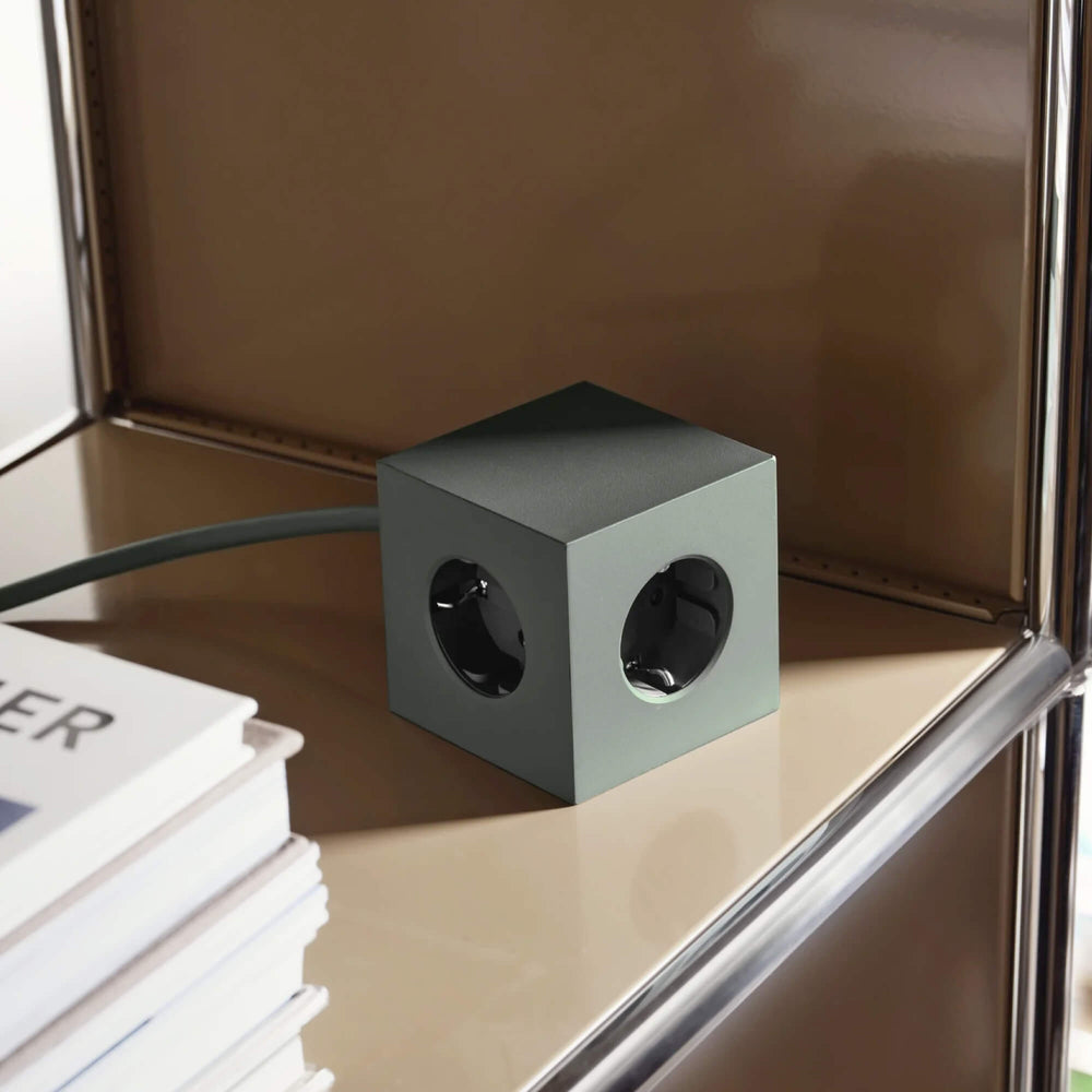 Avolt Square 1 Oak Green USB-C - 1,8 m | SHARENO