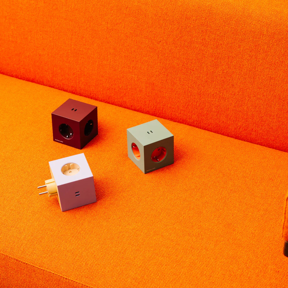 Square 2 Mulberry Red USB-C Avolt - dodatni prikaz
