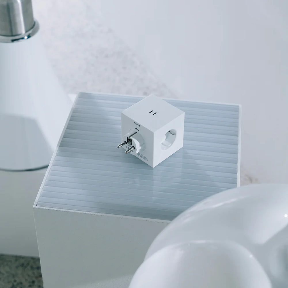 Square 2 Opal White USB-C brenda Avolt