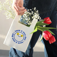 Keramička vaza Bag brenda Fluid Market