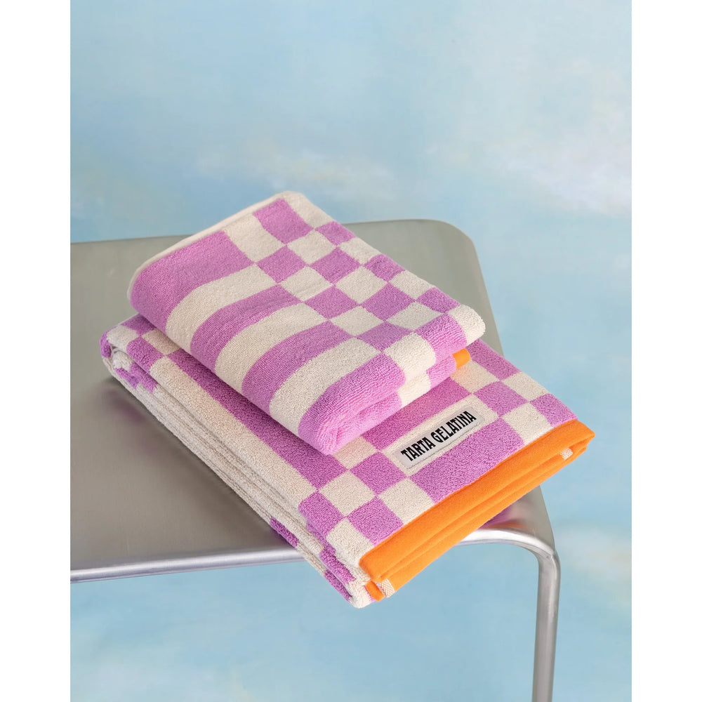 Tarta Gelatina Ručnik Magenta u ambijentu